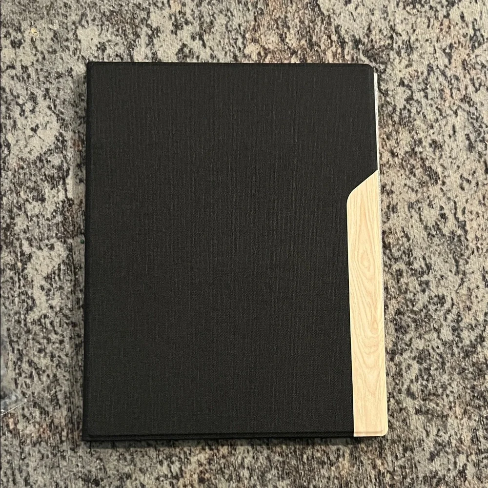 NWT Tablet Case